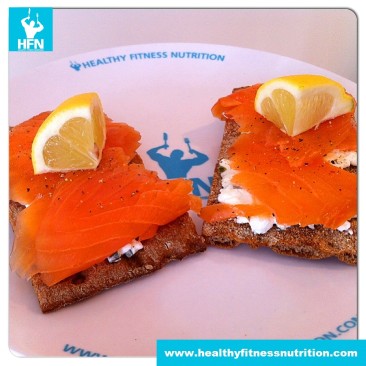 Wholemeal Crispbread with Smoked Salmon and Cottage Cheese
